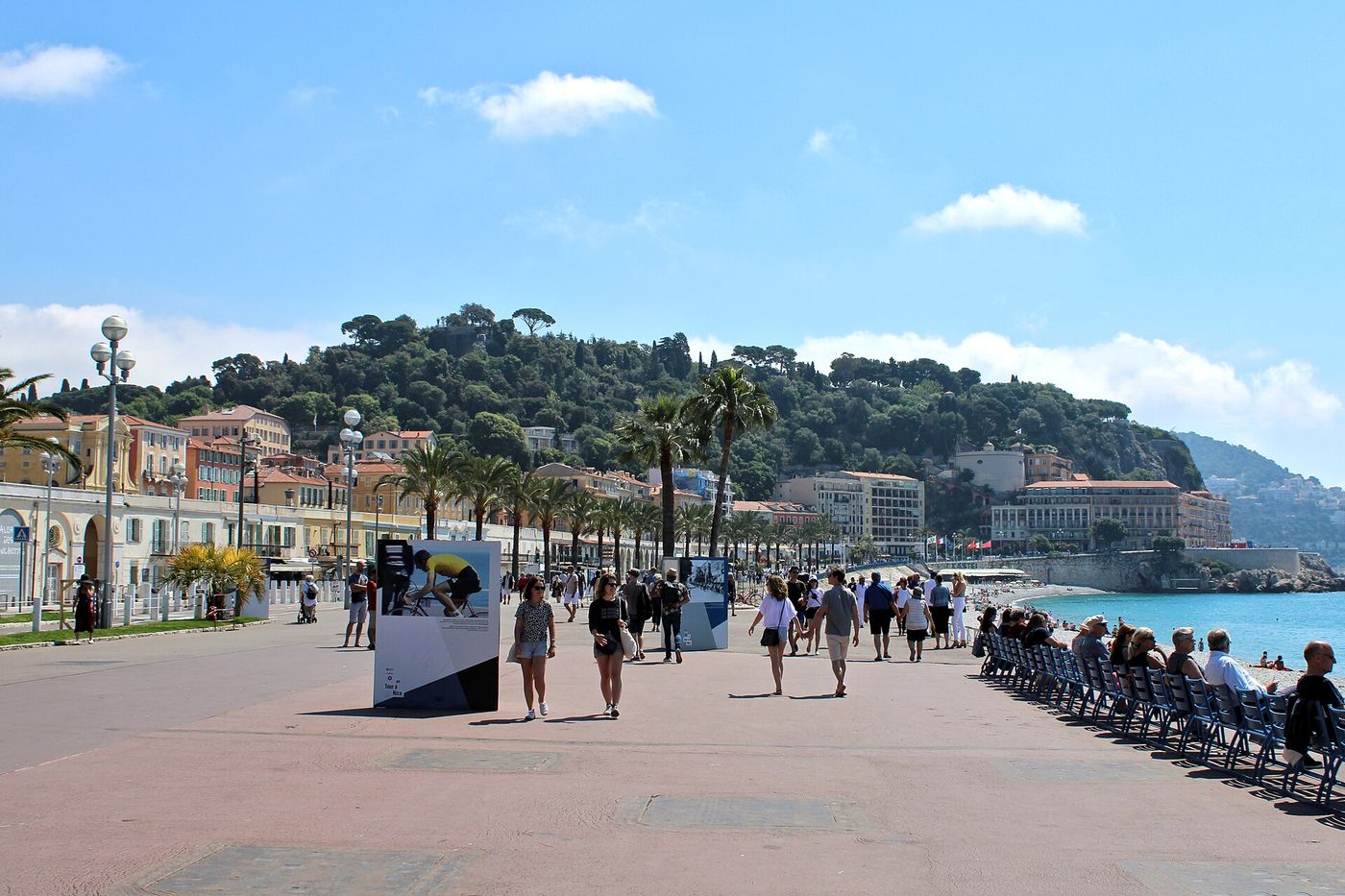 The Baie des Anges and Nice old town from Castle Hill